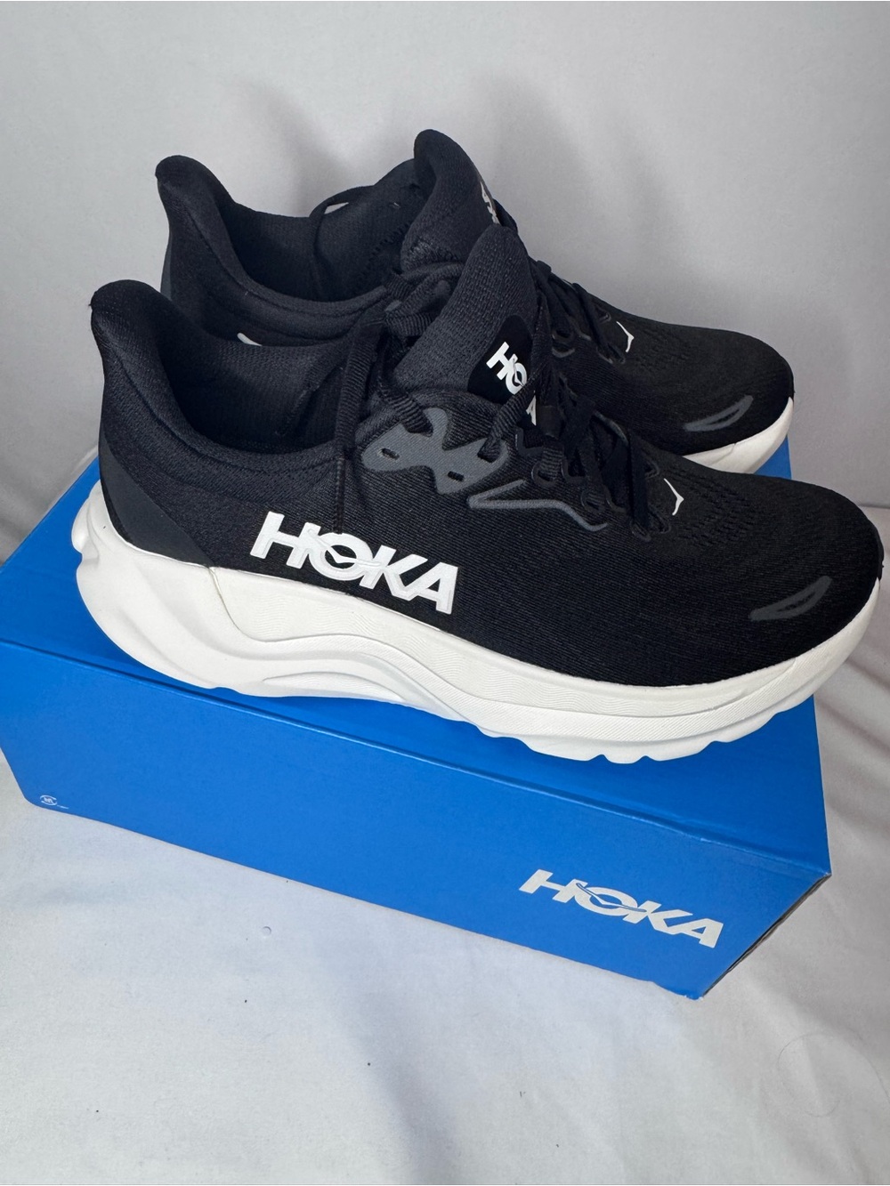 Hoka W Arahi 8 women’s 7.5b